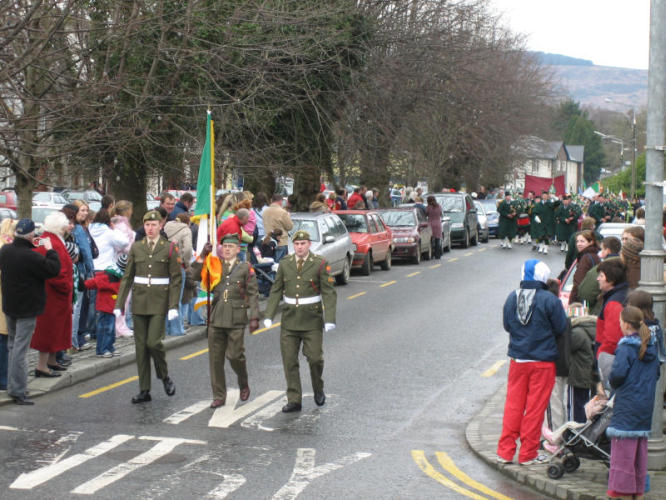 ../Images/St-patrick's-day-parade-bunclody-2006-19.JPG
