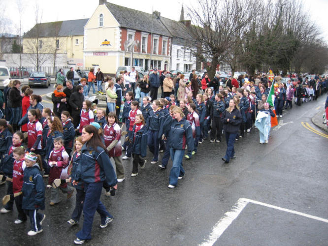 ../Images/St-patrick's-day-parade-bunclody-2006-22.JPG