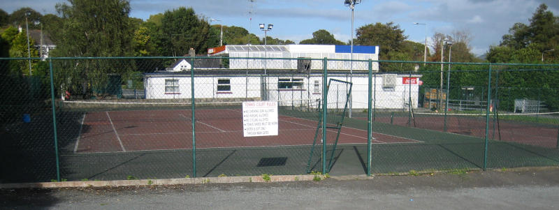 Tennis court.jpg (53174 bytes)
