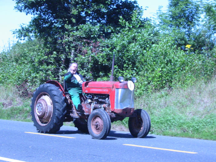 ../Images/Tractor-run-2005-IMG_5197.JPG