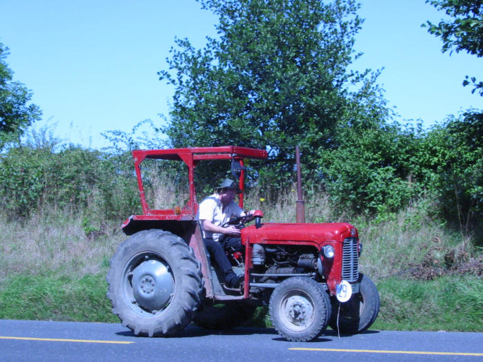 ../Images/Tractor-run-2005-IMG_5213.JPG
