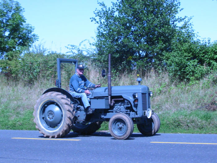 ../Images/Tractor-run-2005-IMG_5220.JPG