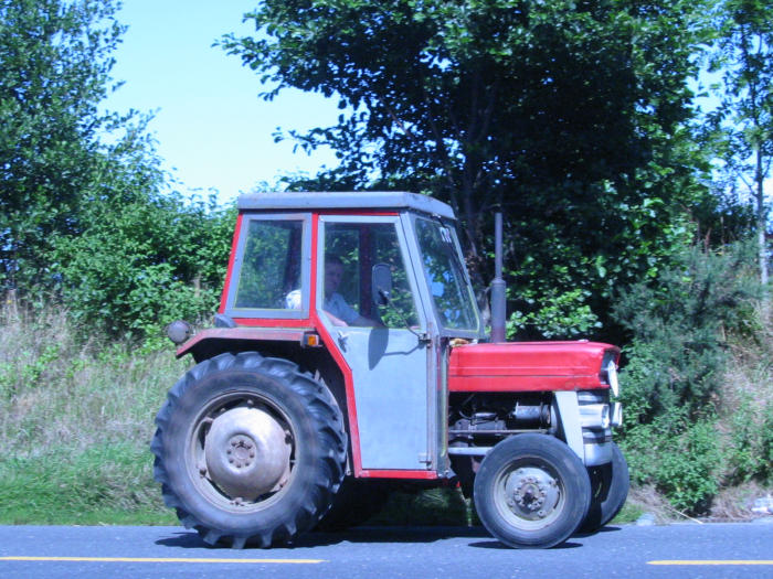 ../Images/Tractor-run-2005-IMG_5221.JPG